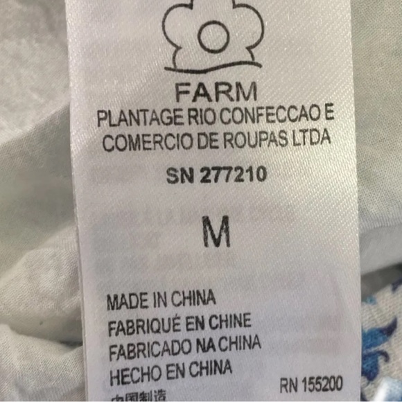 Anthropologie Farm Rio Evie Romper
New without Tags Medium - Picture 8 of 8